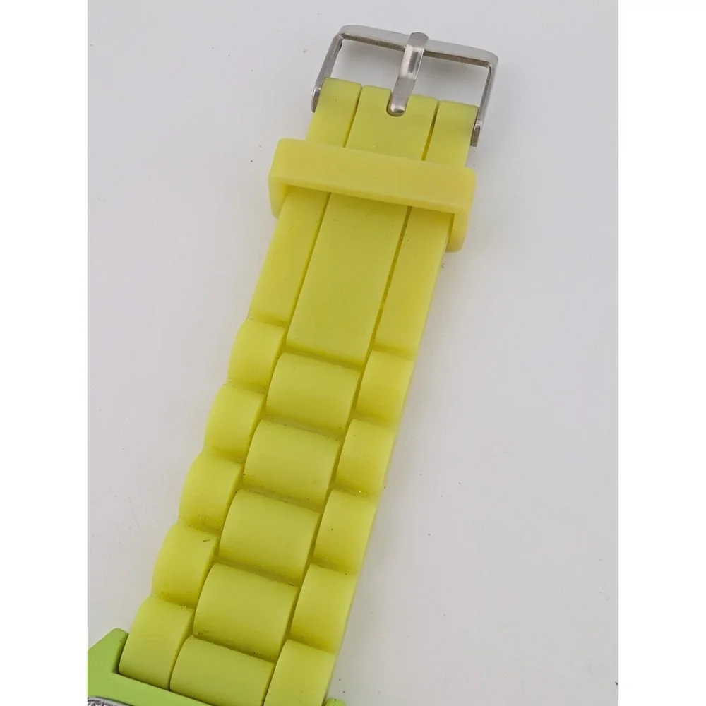 Geneva Women's Watch 38mm Case Lime Green Silicone Band- New Battery